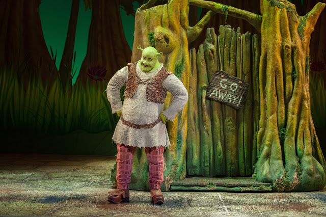 Big_Bright_Beautiful_World_with_Perry_Sook_as_Shrek_L_vR