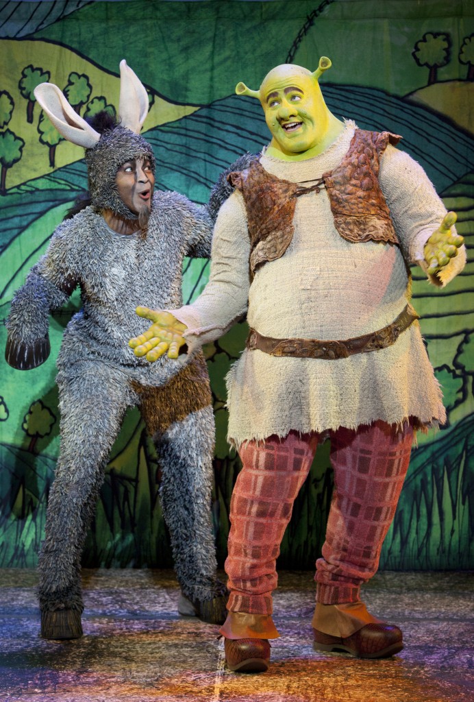 Travel_Song_with_Jeremy_Gaston_as_Donkey_and_Perry_Sook_as_Shrek_L_vR